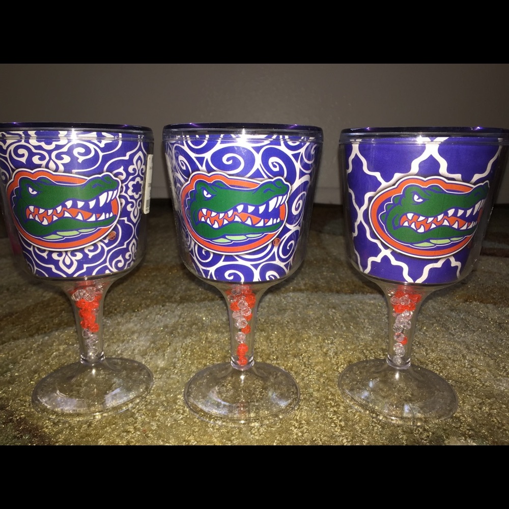 Gator Decorative cups